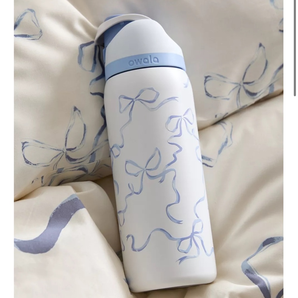 Owala tied and true water bottle